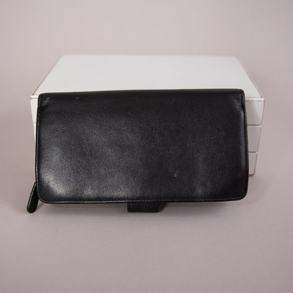 Chanel Wallet - Picture 4 of 9